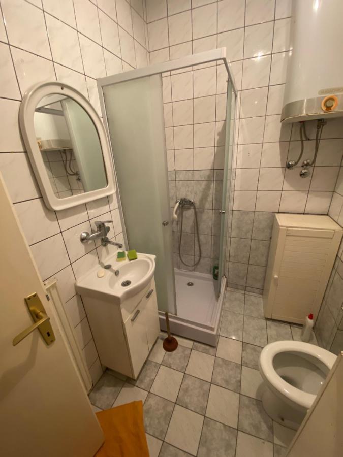 Stan Novi Sad 5G Wifi Apartment Ngoại thất bức ảnh