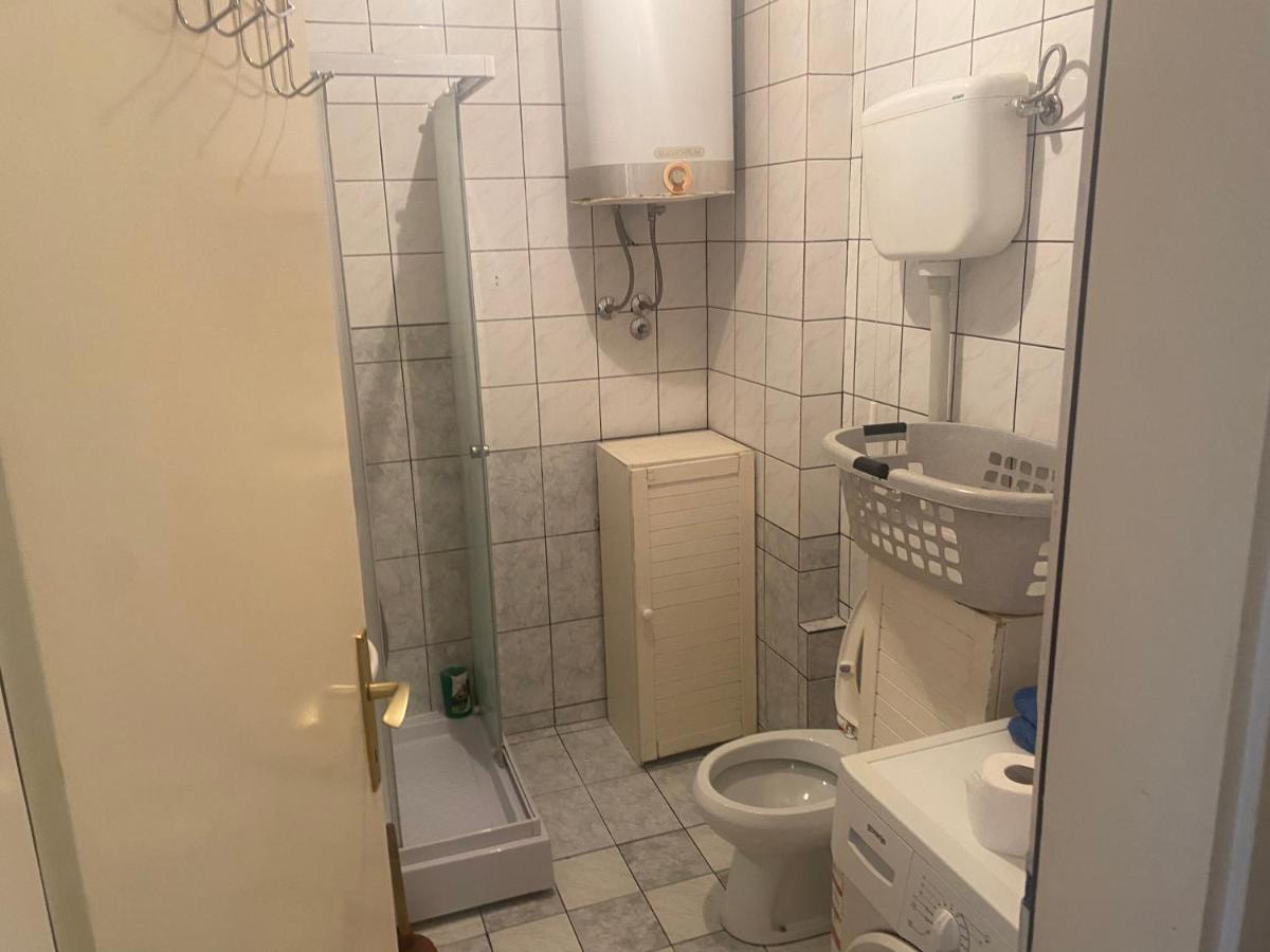 Stan Novi Sad 5G Wifi Apartment Ngoại thất bức ảnh
